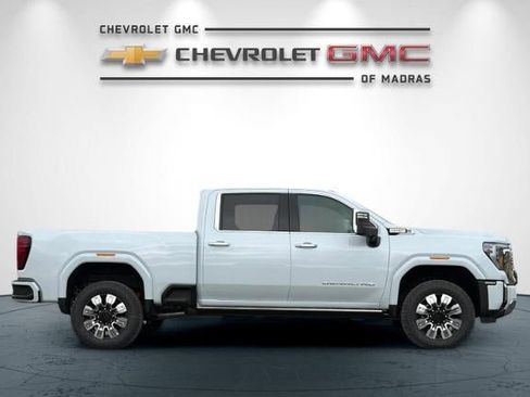 New 2026 GMC Sierra 2500 Denali w/ Denali Reserve Package image 2