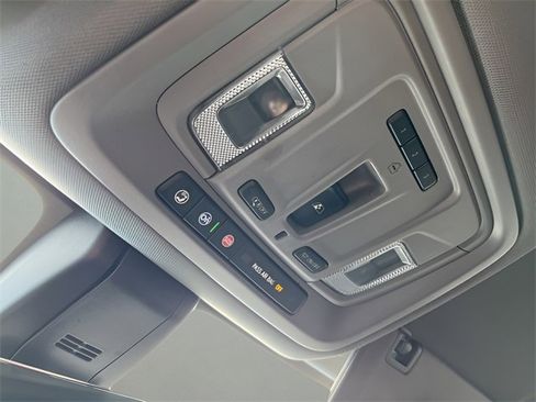 Used 2020 Chevrolet Silverado 2500 LTZ w/ LTZ Premium Package image 27