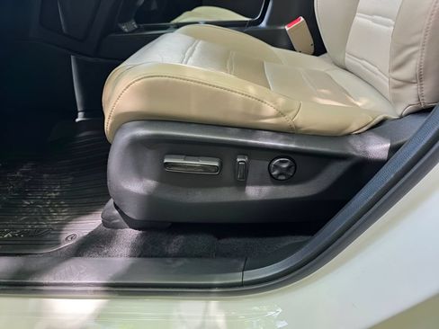 Used 2021 Honda CR-V EX-L image 17