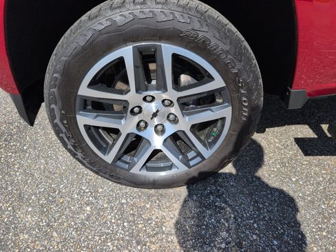 Used 2024 Chevrolet Colorado Z71 w/ Advanced Trailering Package image 17