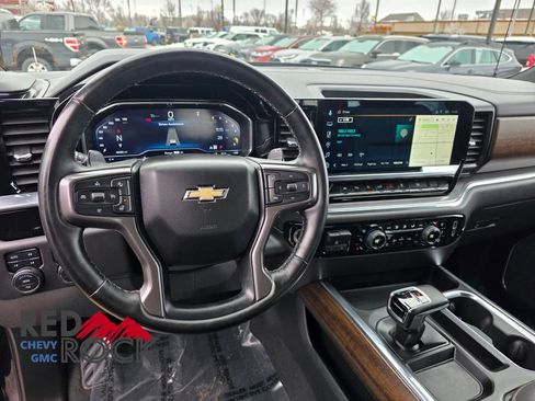 Used 2023 Chevrolet Silverado 1500 High Country AWD/4WD image 21