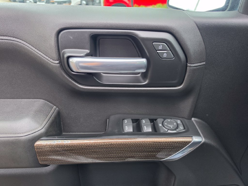 Used 2019 Chevrolet Silverado 1500 LT Trail Boss AWD/4WD image 19