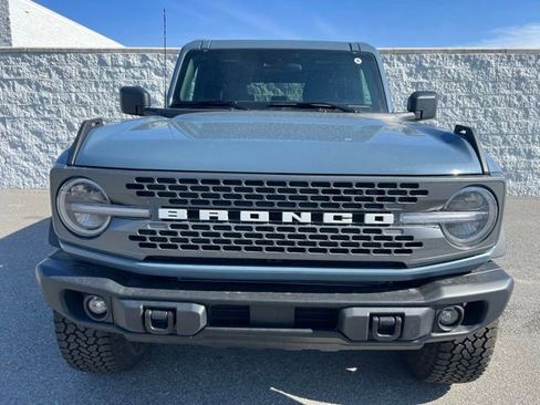 New 2025 Ford Bronco Badlands w/ Sasquatch Package AWD/4WD image 2