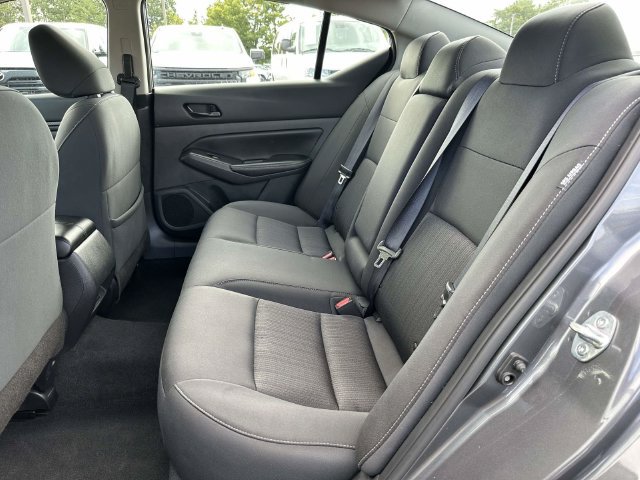 Used 2025 Nissan Altima 2.5 SV FWD image 17