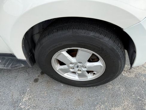 Used 2009 Ford Escape XLT image 9