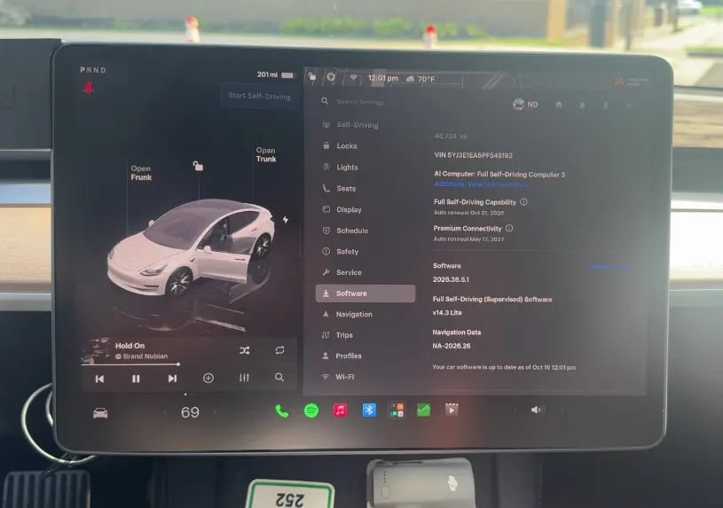 Used 2023 Tesla Model 3 Standard Range RWD image 5
