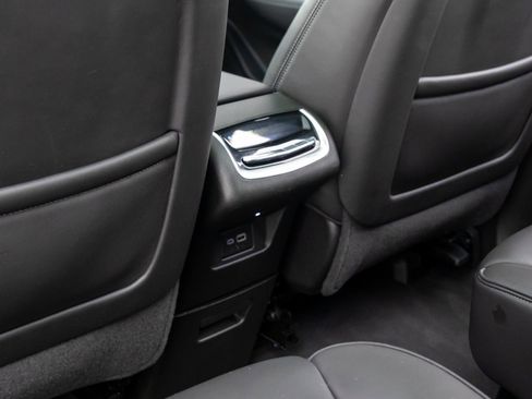 Certified 2024 Cadillac XT6 Premium Luxury w/ Platinum Package image 21