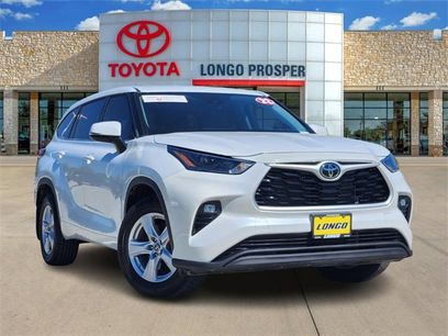Certified 2022 Toyota Highlander LE