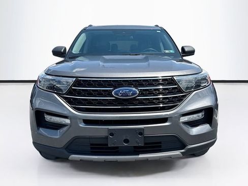 Used 2021 Ford Explorer XLT w/ Equipment Group 202A AWD/4WD image 3