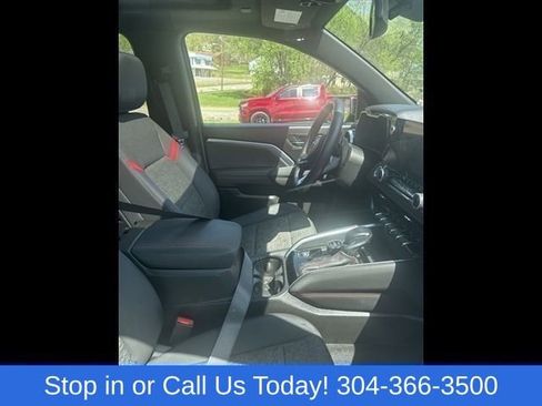 Used 2024 Chevrolet Colorado Z71 w/ Z71 Convenience Package 2 AWD/4WD image 12