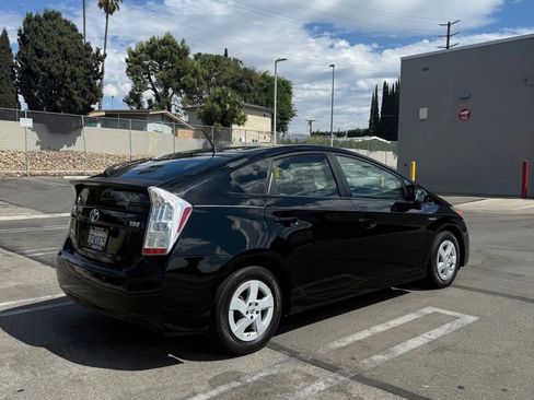 Used 2010 Toyota Prius Two image 7