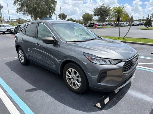 Used 2023 Ford Escape Active FWD image 1
