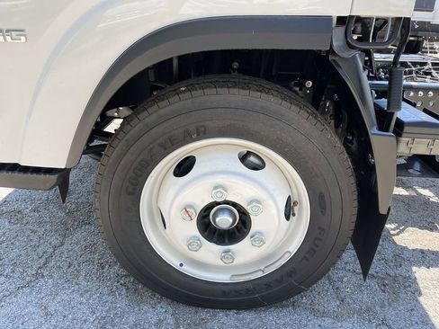 New 2024 Chevrolet Low Cab Forward RWD image 6