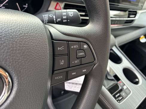 New 2026 Toyota Sienna LE image 25