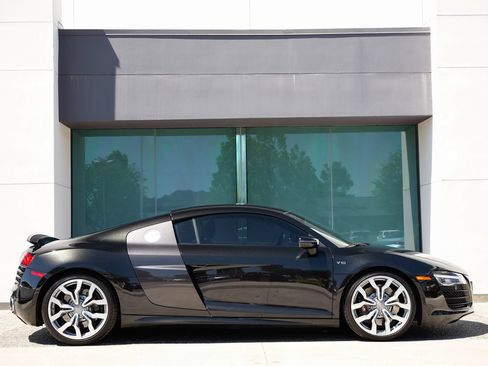 Used 2014 Audi R8 V10 AWD/4WD image 4