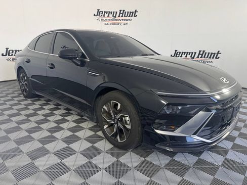 Used 2025 Hyundai Sonata SEL AWD/4WD image 6