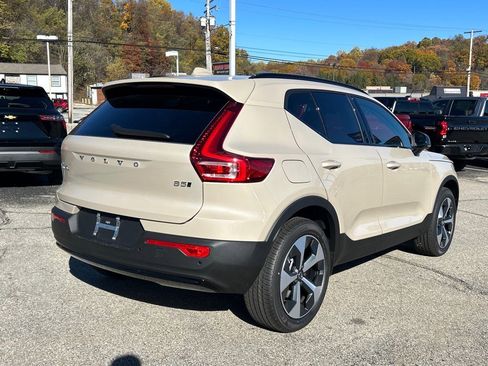 New 2026 Volvo XC40 B5 Core w/ Protection Package Premier image 3