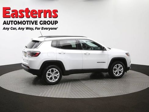 Used 2024 Jeep Compass Latitude AWD/4WD image 38