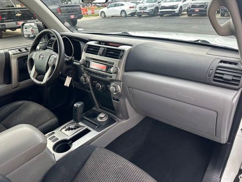 Used 2013 Toyota 4Runner SR5 image 27