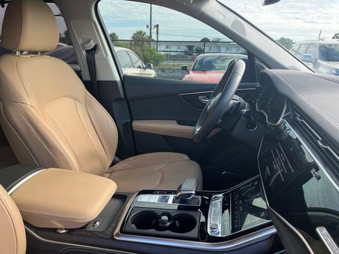 Used 2025 Audi Q7 3.0T Prestige AWD/4WD image 7