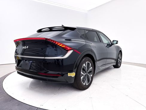 Used 2022 Kia EV6 Wind image 16