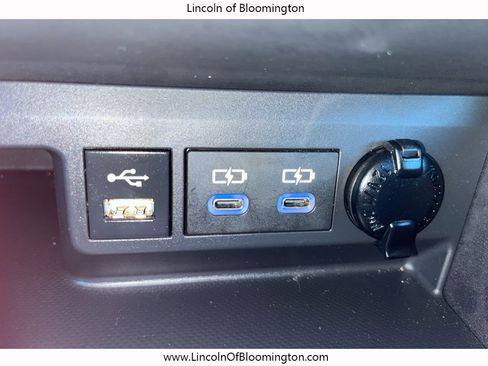 Used 2022 Toyota Highlander XLE image 44