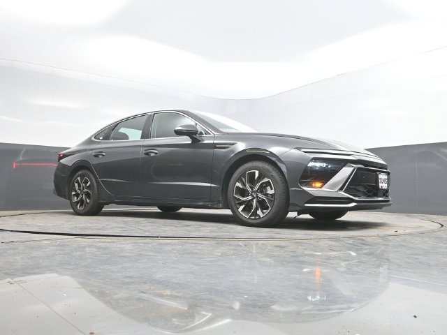 Used 2025 Hyundai Sonata SEL FWD image 44