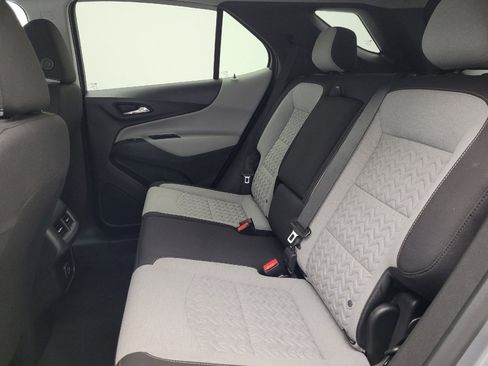 Used 2023 Chevrolet Equinox LS w/ LS Convenience Package image 18