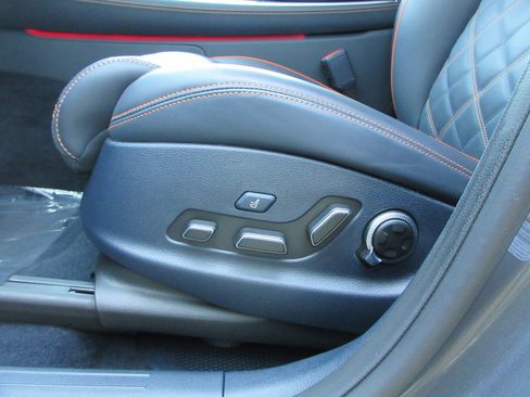 Used 2026 Genesis GV70 3.5T Sport Prestige AWD/4WD image 36