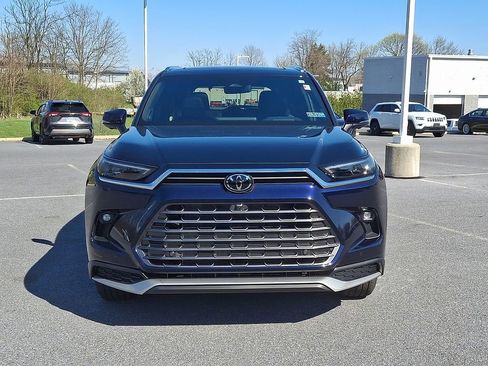 New 2026 Toyota Grand Highlander AWD Hybrid image 2