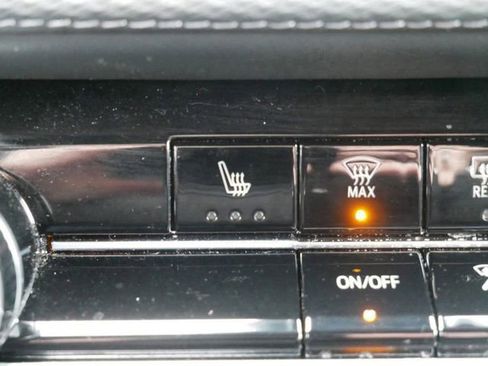 Used 2025 Chevrolet Equinox LT image 21