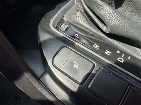 Used 2014 Hyundai Santa Fe GLS FWD image 24