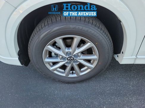 Used 2025 MAZDA CX-5 AWD 2.5 S w/ Preferred Package image 4