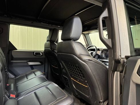 Used 2023 Ford Bronco Badlands w/ Sasquatch Package AWD/4WD image 25