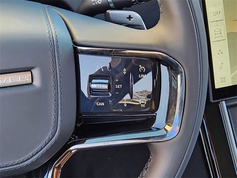 New 2025 Land Rover Range Rover Velar Dynamic SE image 28