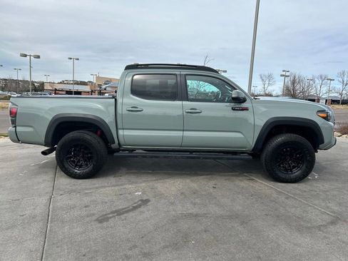 Used 2021 Toyota Tacoma TRD Pro image 9
