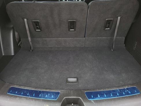 Used 2023 Buick Enclave Essence w/ Experience Buick Package FWD image 10