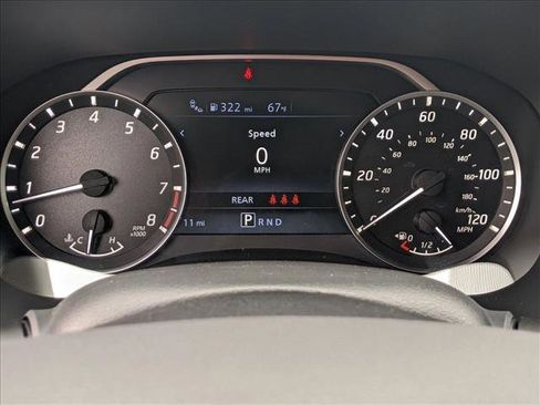 Used 2025 Nissan Frontier SV w/ SV Convenience Package image 10