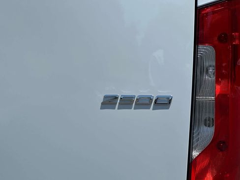 New 2025 Mercedes-Benz Sprinter 2500 image 24