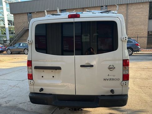 Used 2018 Nissan NV 2500 SV w/ Navigation Package RWD image 6