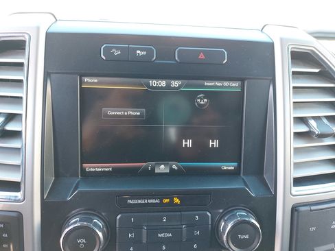 Used 2015 Ford F150 Lariat image 24