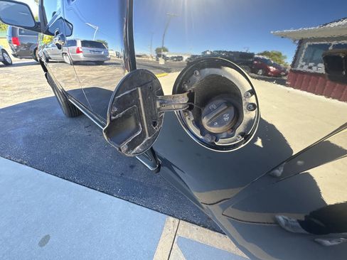 Used 2011 Chevrolet Colorado W/T image 33