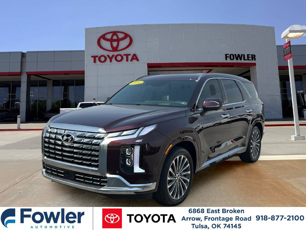 Used 2024 Hyundai Palisade Calligraphy FWD image 1