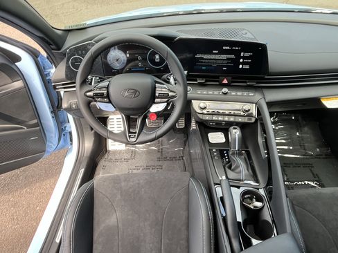 Used 2026 Hyundai Elantra N FWD image 11