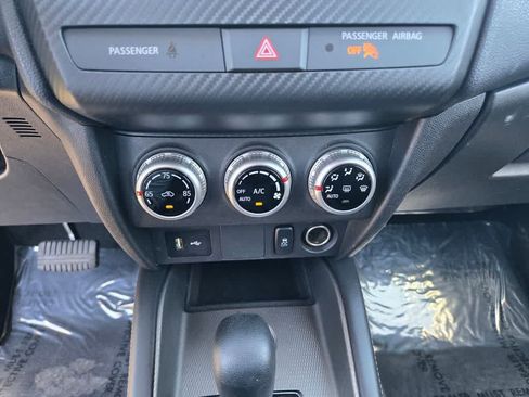 Used 2024 Mitsubishi Outlander Sport ES AWD/4WD image 14