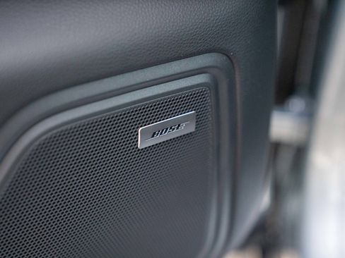 New 2026 Porsche Macan image 11