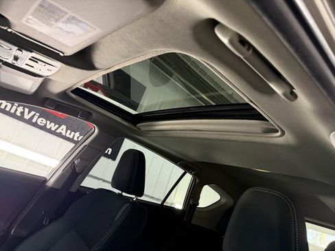 Used 2015 Toyota RAV4 XLE image 19