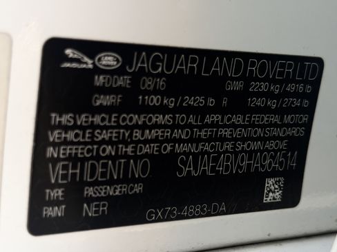 Used 2017 Jaguar XE Prestige RWD image 29