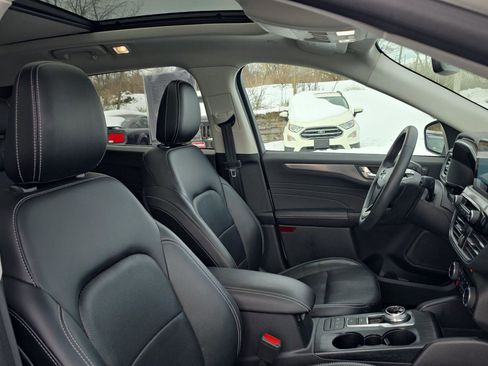 Used 2022 Ford Escape Titanium w/ Class II Trailer Tow Package image 42