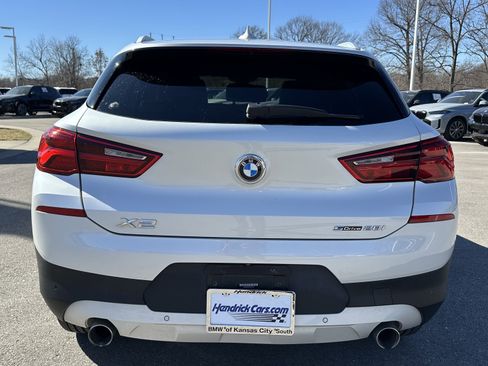 Used 2020 BMW X2 sDrive28i image 9